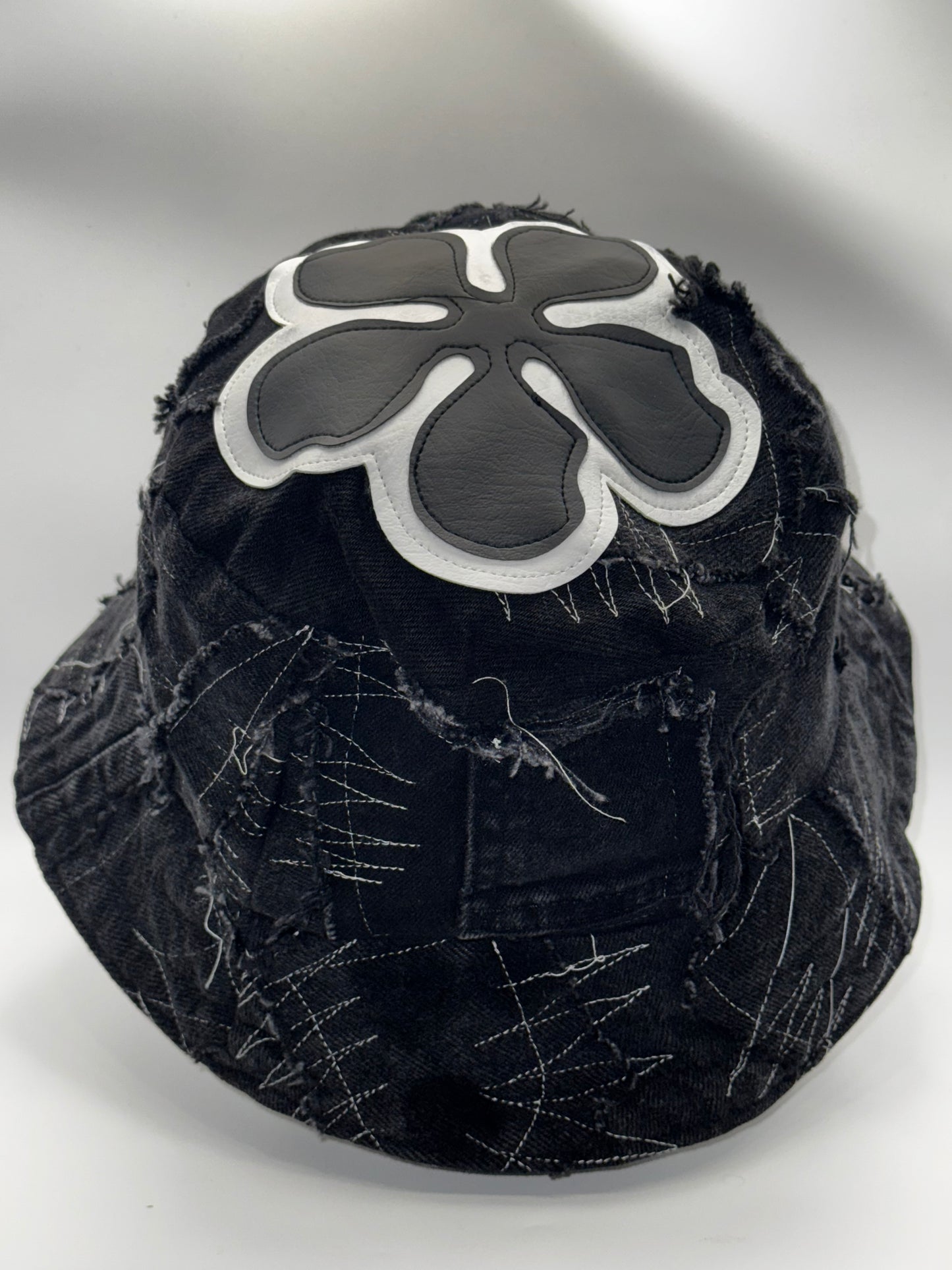 Reversible ( Black & White )