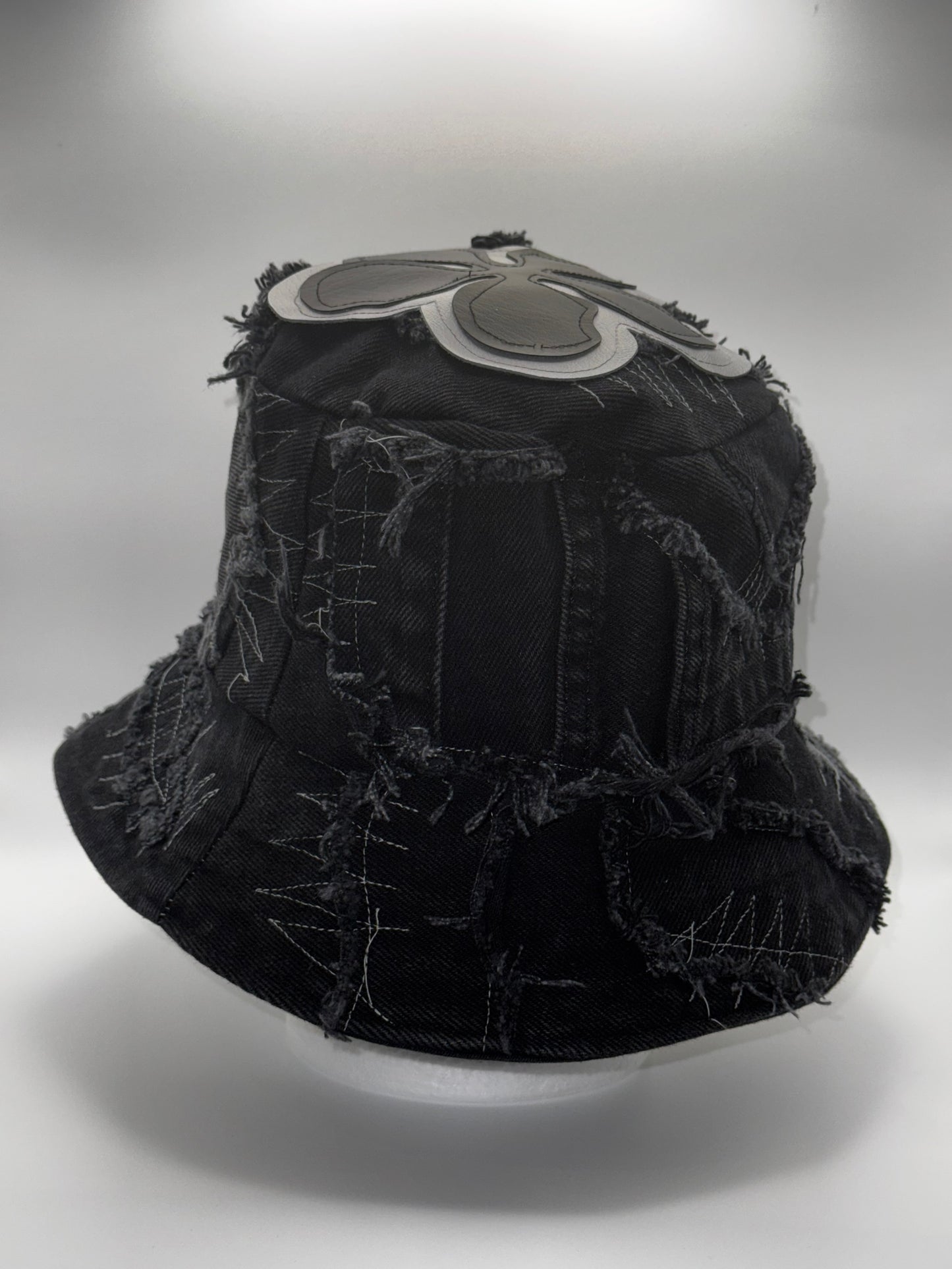 Raider (Black & Grey)