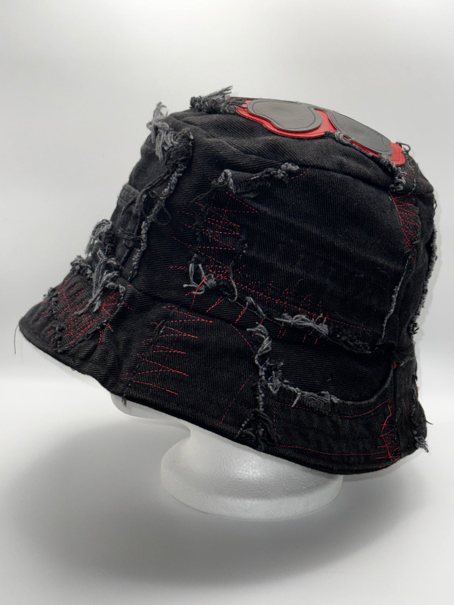 Venom (Black & Red)