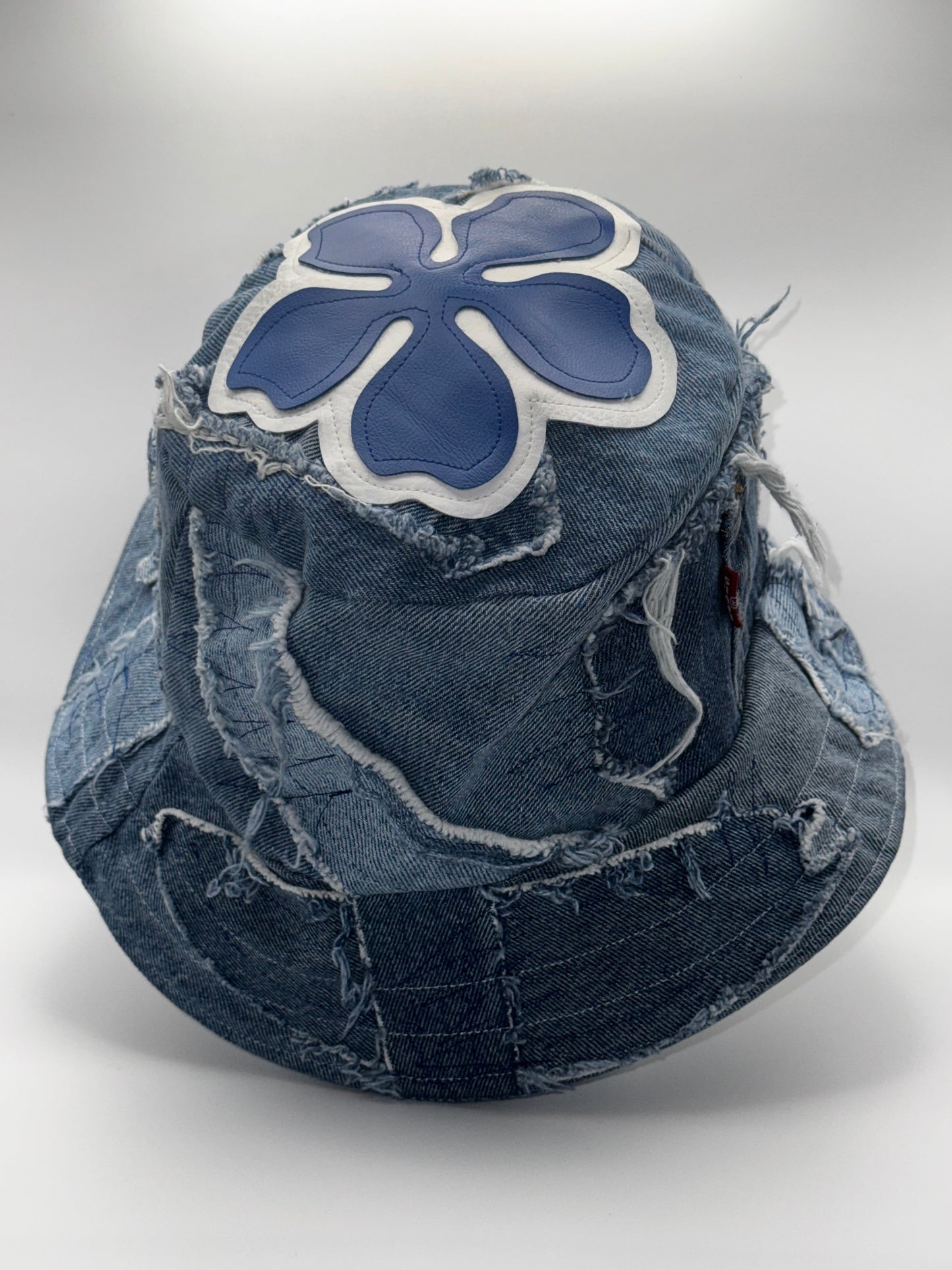 Azul (Blue)