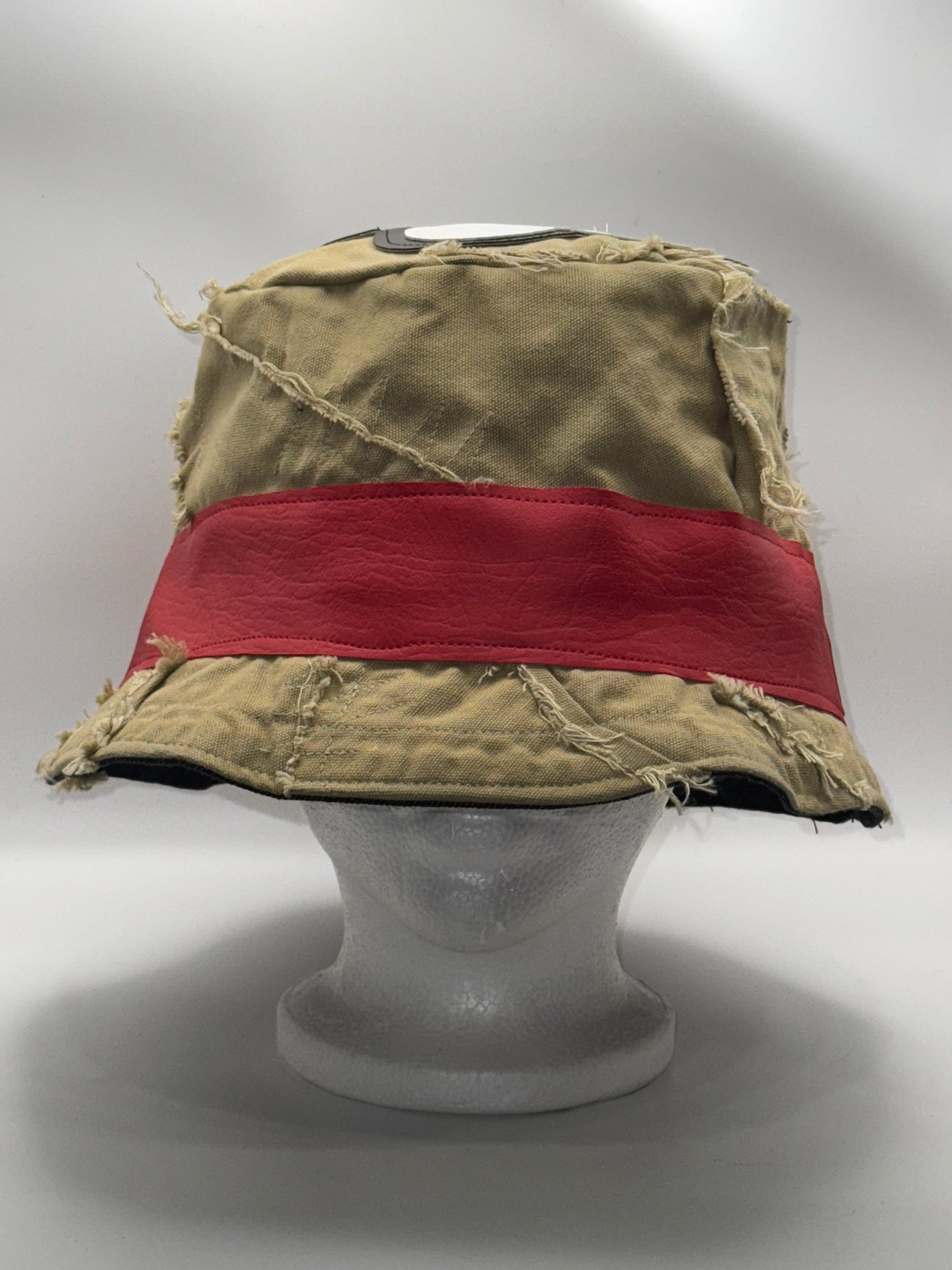 One Wilde Piece (Tan & Red)