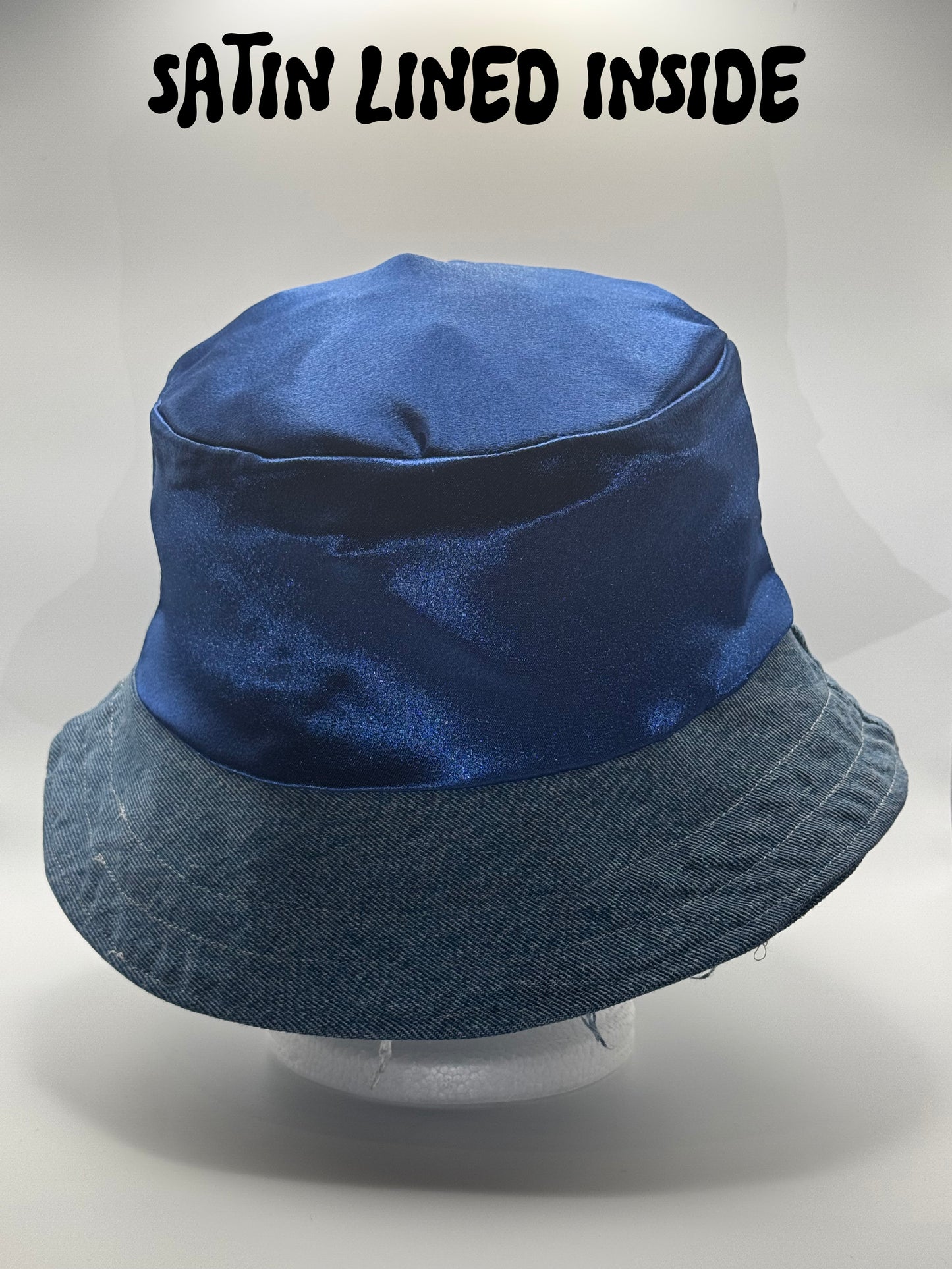 Azul (Blue)