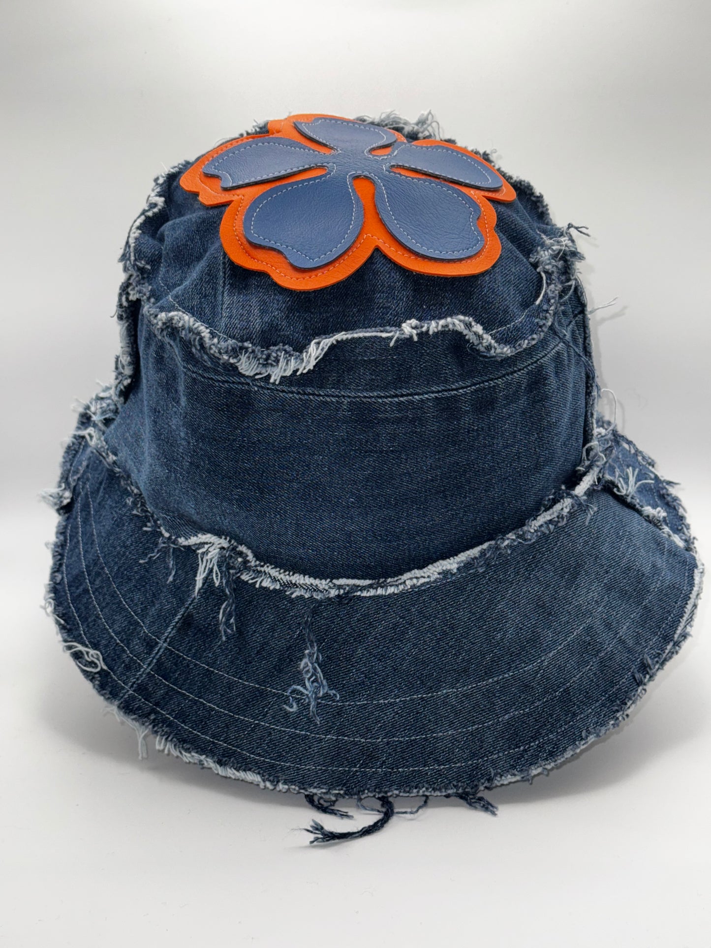 Wilde Gator (Orange & Blue)