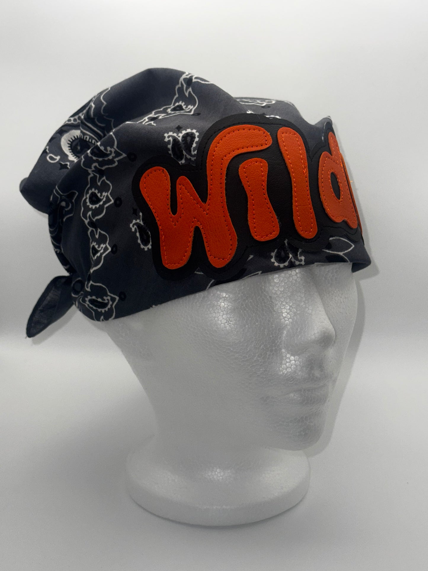 Wilde Bandana (Grey & Orange)
