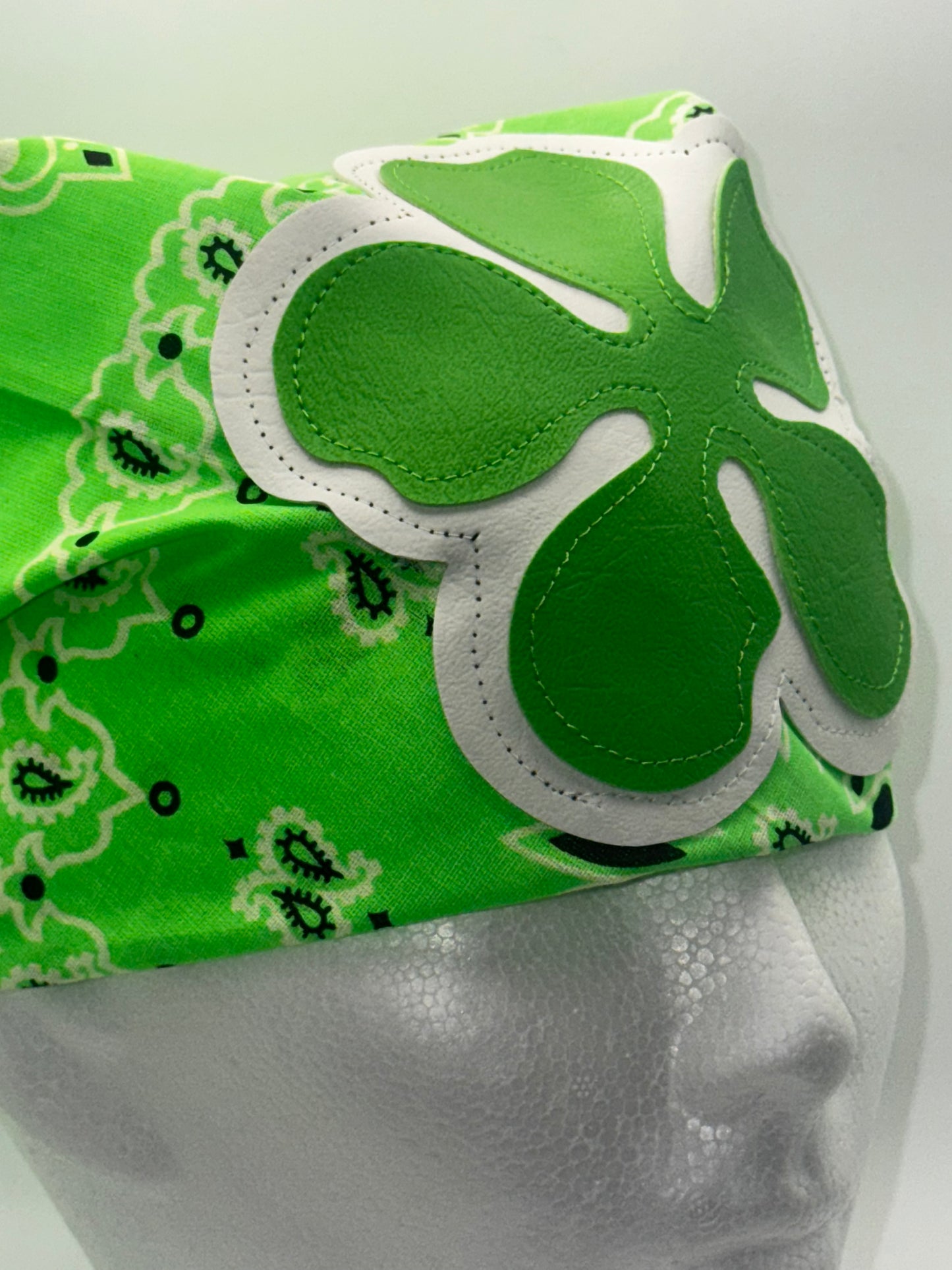 Wilde Bandana (Lime Green & White)