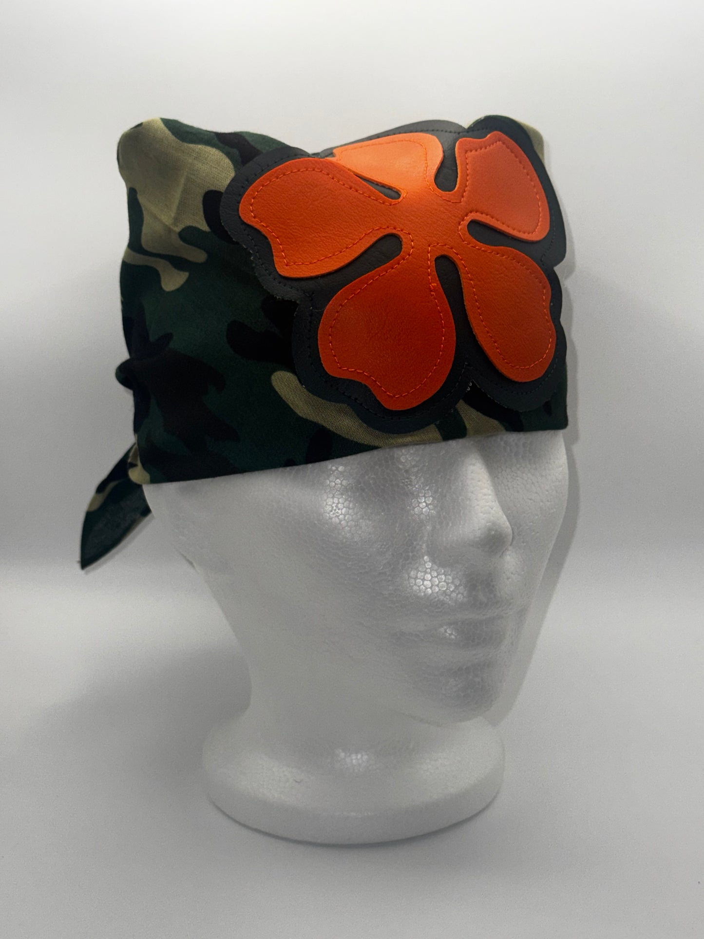 Wilde Bandana (Camo & Orange)