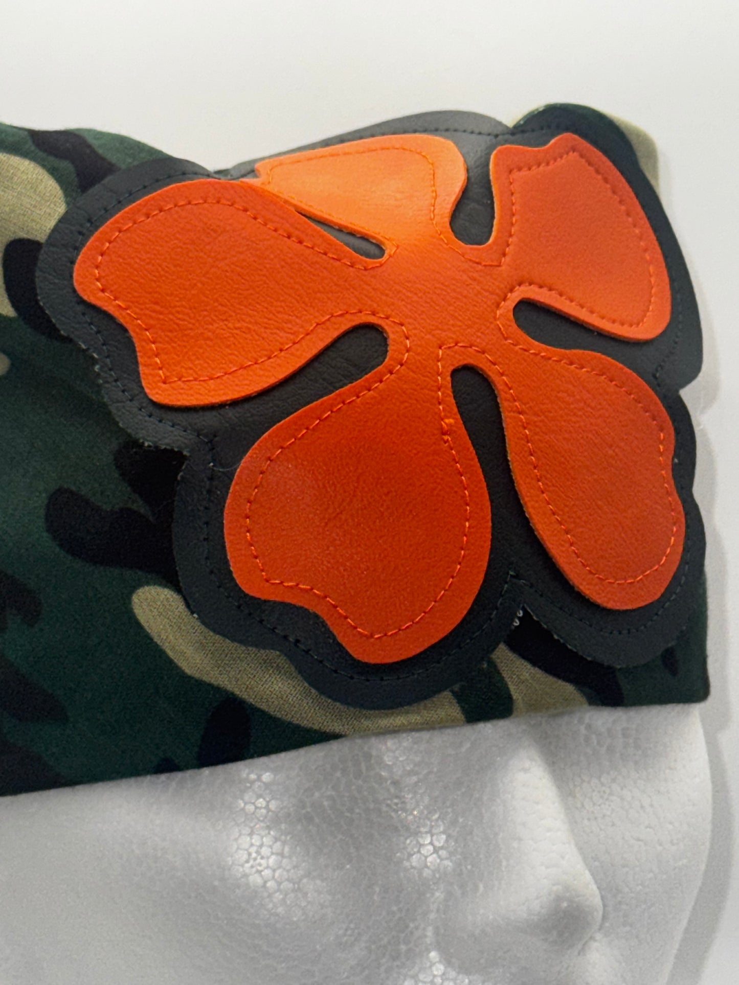 Wilde Bandana (Camo & Orange)