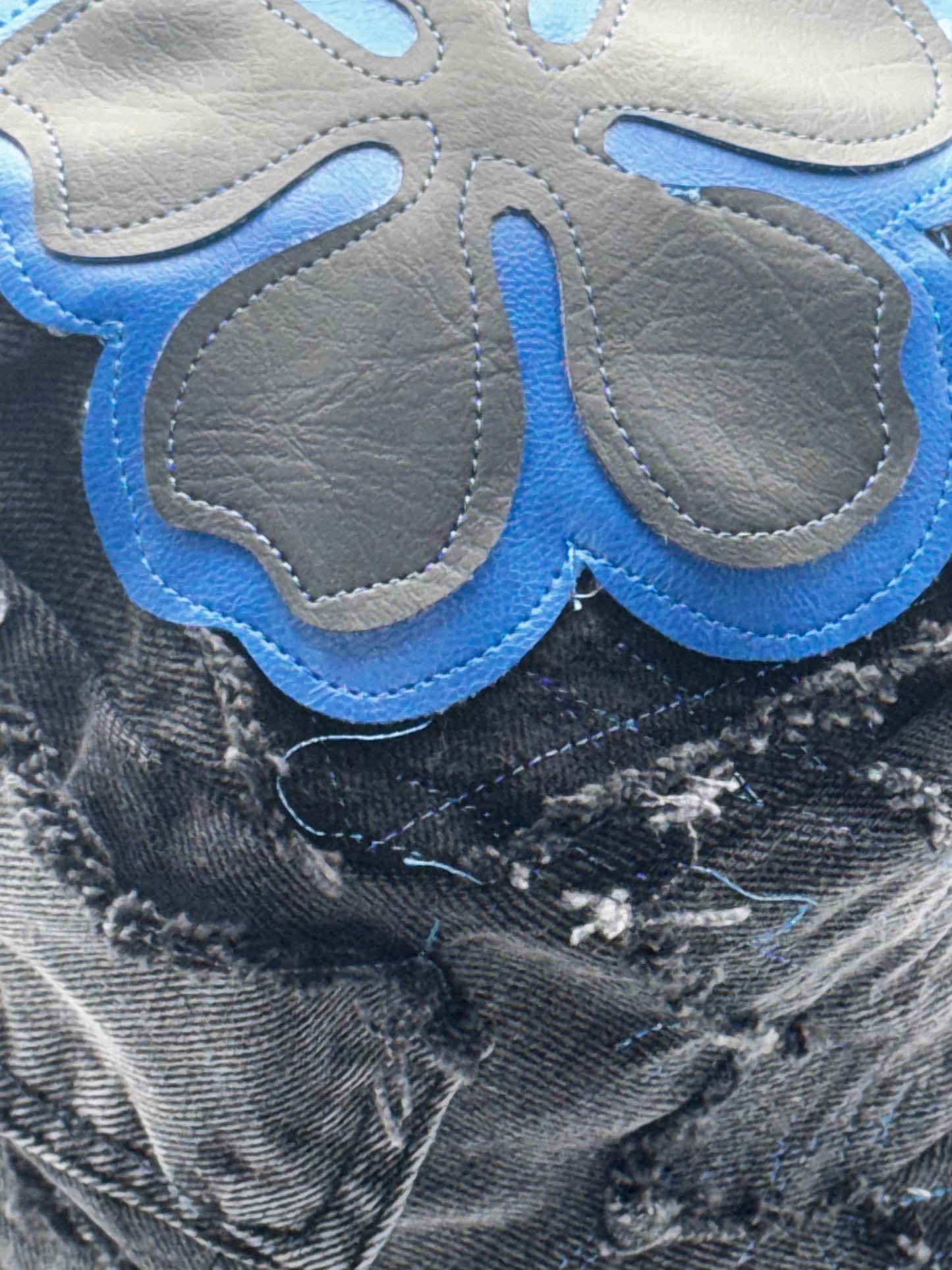 Black & Blue (Black)
