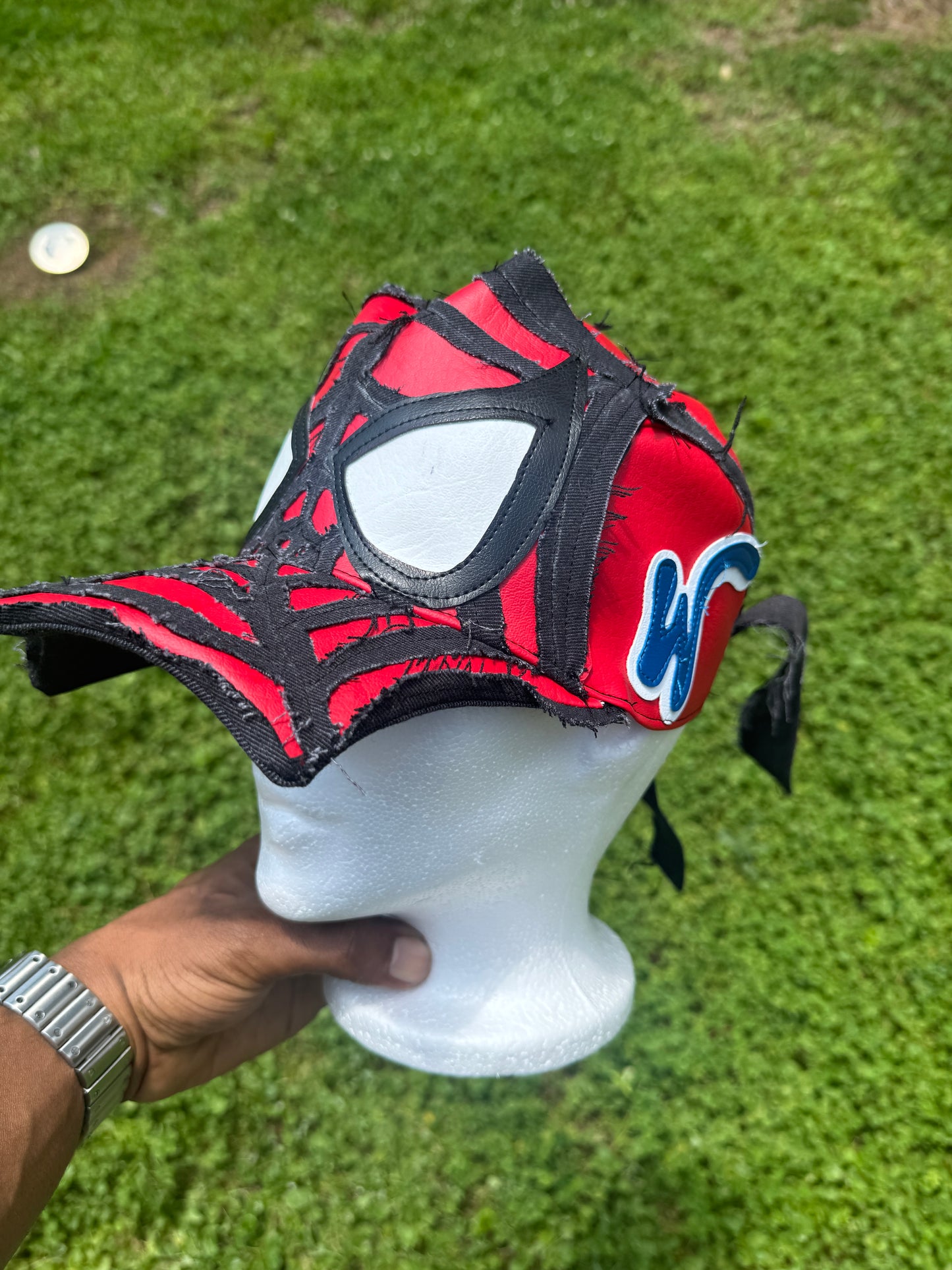 Tyye Back (Spideyy-Man)