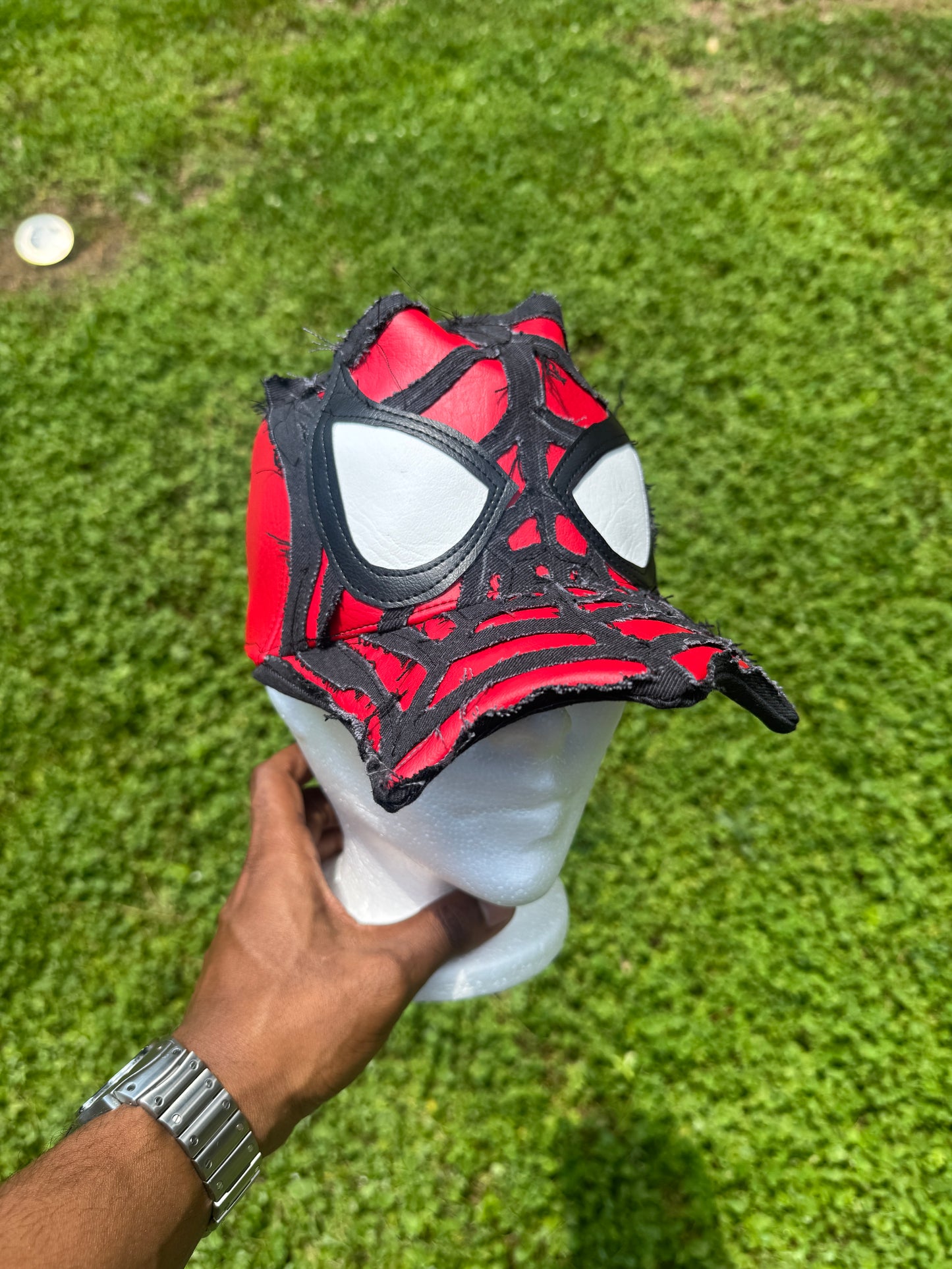 Tyye Back (Spideyy-Man)
