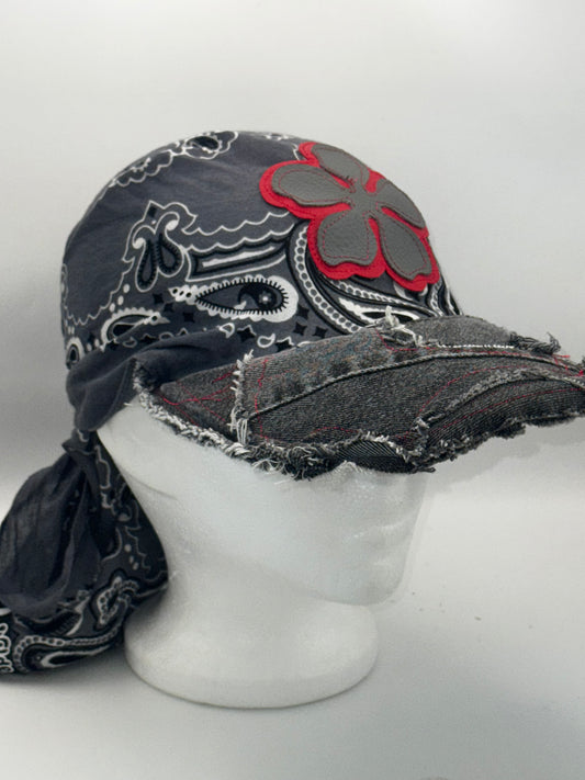 Wilde Flow-Cap (Grey & Red)