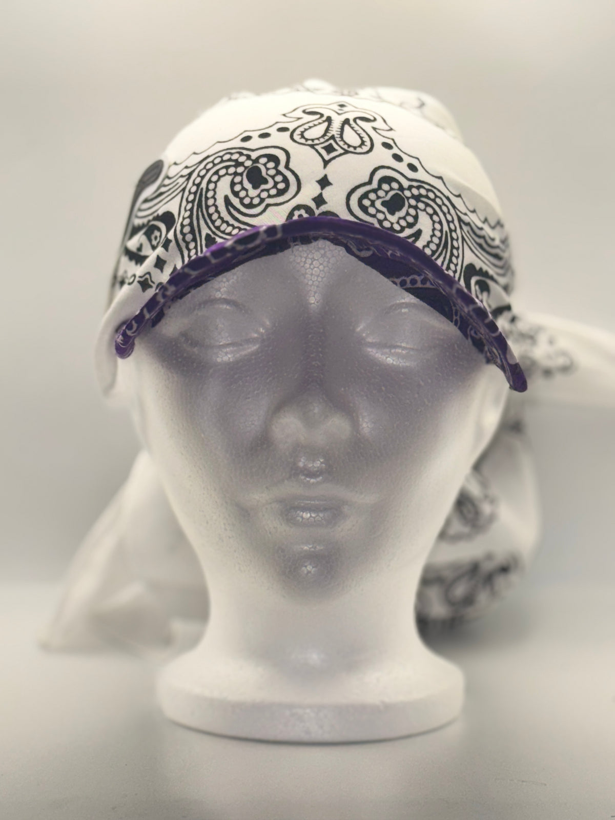 Wilde Flow-Cap (White &amp; Purple )