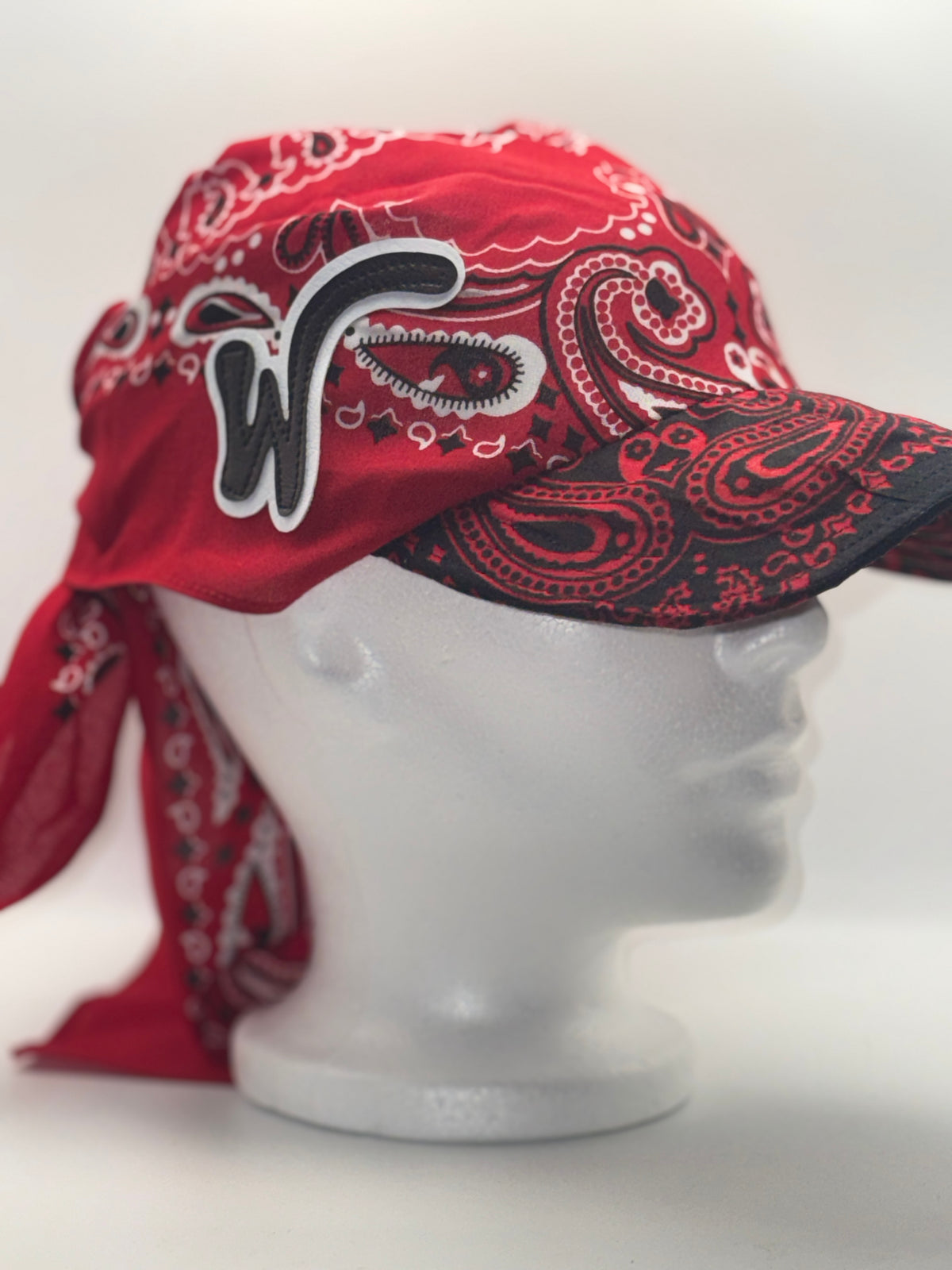 Wilde Flow-Cap ( Red &amp; Black )