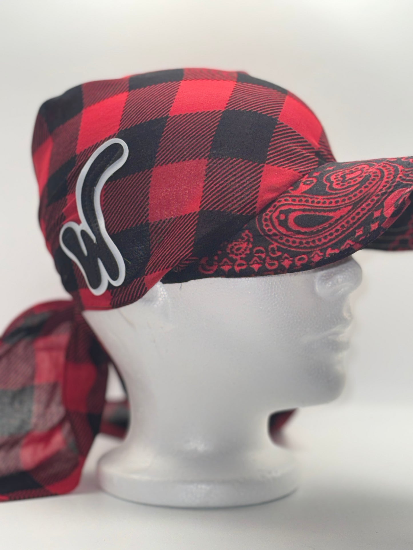 Wilde Flow-Cap ( Red & Plaid )